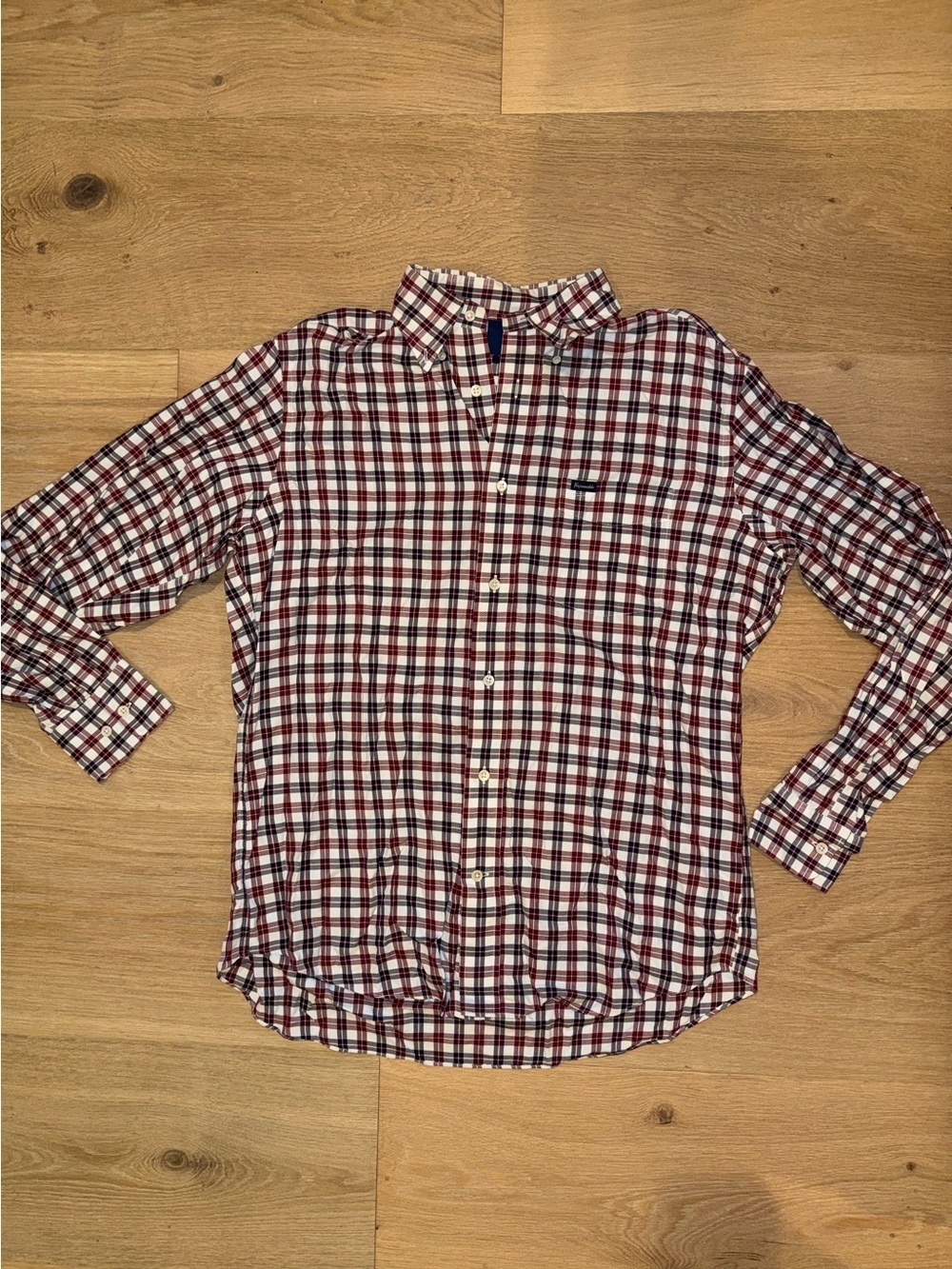 Men’s Facconable Dress shirt.